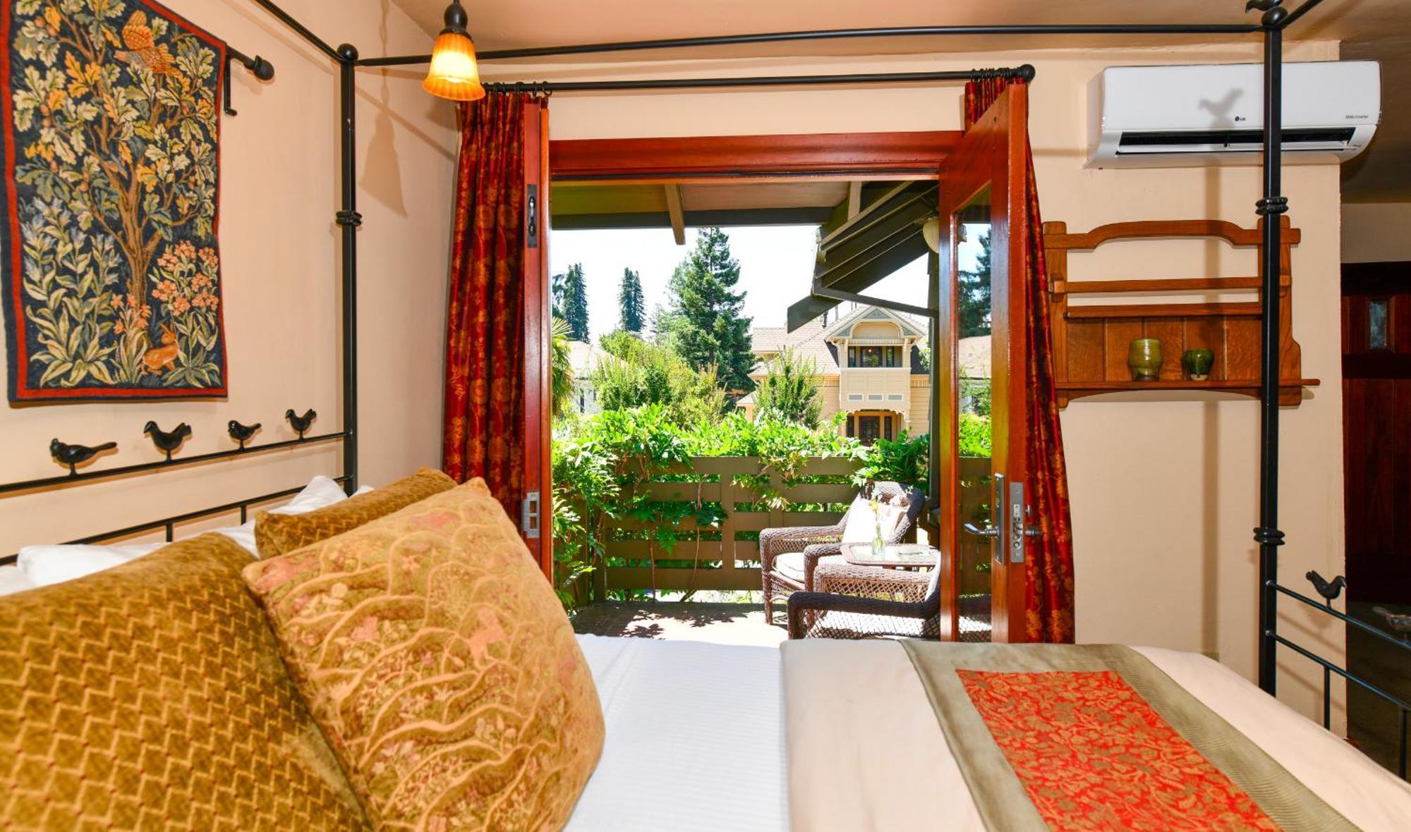 Blackbird Bed and breakfast 3*
